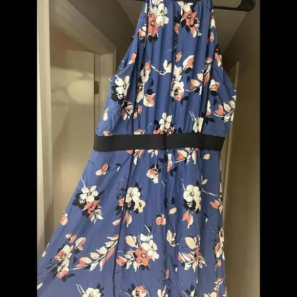 Pre loved Loft Women’s Size 10 Floral Dress - Picture 3 of 5